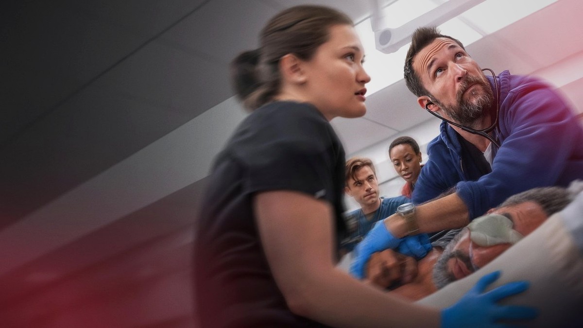 Dr. Robby and the team work a trauma in real time — the documentary intensity that defines The Pitt
